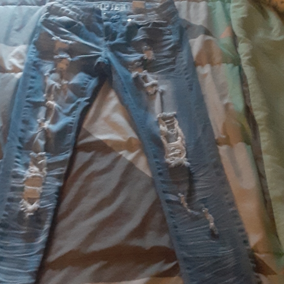 VIP Jean's - Picture 3 of 3